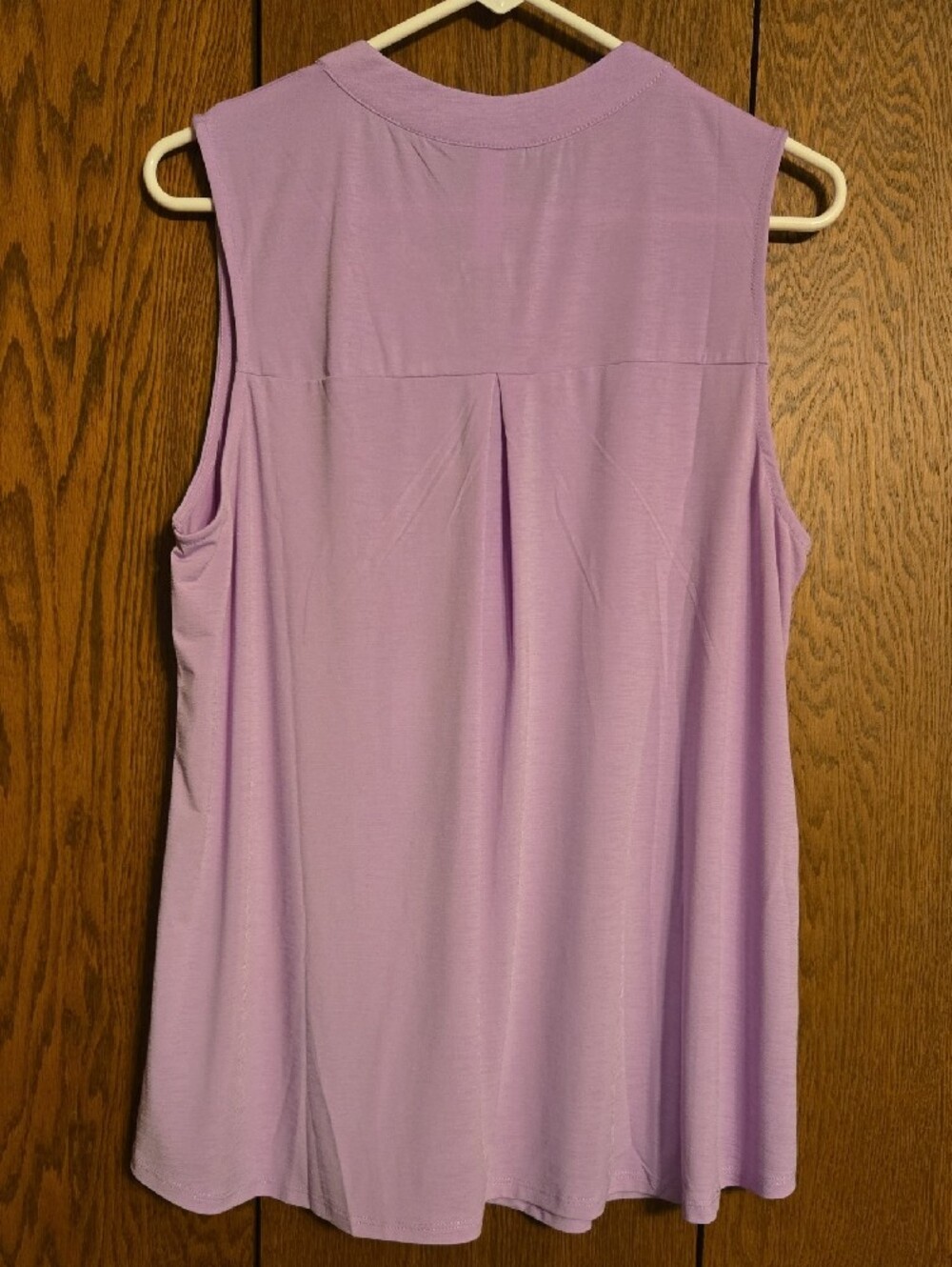 New Dear Scarlett Lavender Sleeveless Notch-Neck Tank Top - Picture 3 of 3